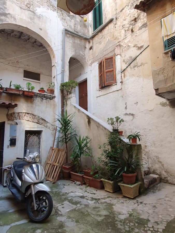 Beach Holiday Villa Terracina Exterior foto